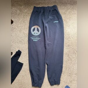 Lululemon x mad happy joggers